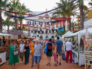Lloret ameruicanos