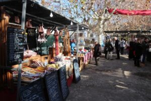 Fira mercat d’Artesania i Alimentació a Argentona foto