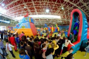 Fira infantil de nadal a cornella de llobregat foto 1