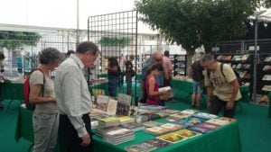 Fira del llibre ebrenc a mora debre foto 2