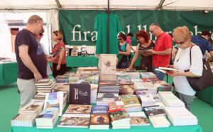 Fira del llibre ebrenc a mora debre foto 4
