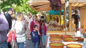 Mercat dalimentacio artesana a girona foto 1