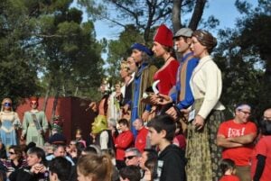 Els amics dels gegants van participar a la festa de larros de sant fruitos de bages 1