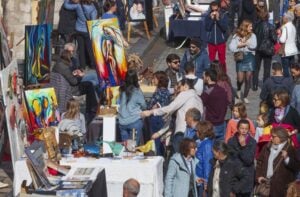 Fira del dibuix i la pintura a girona foto 1