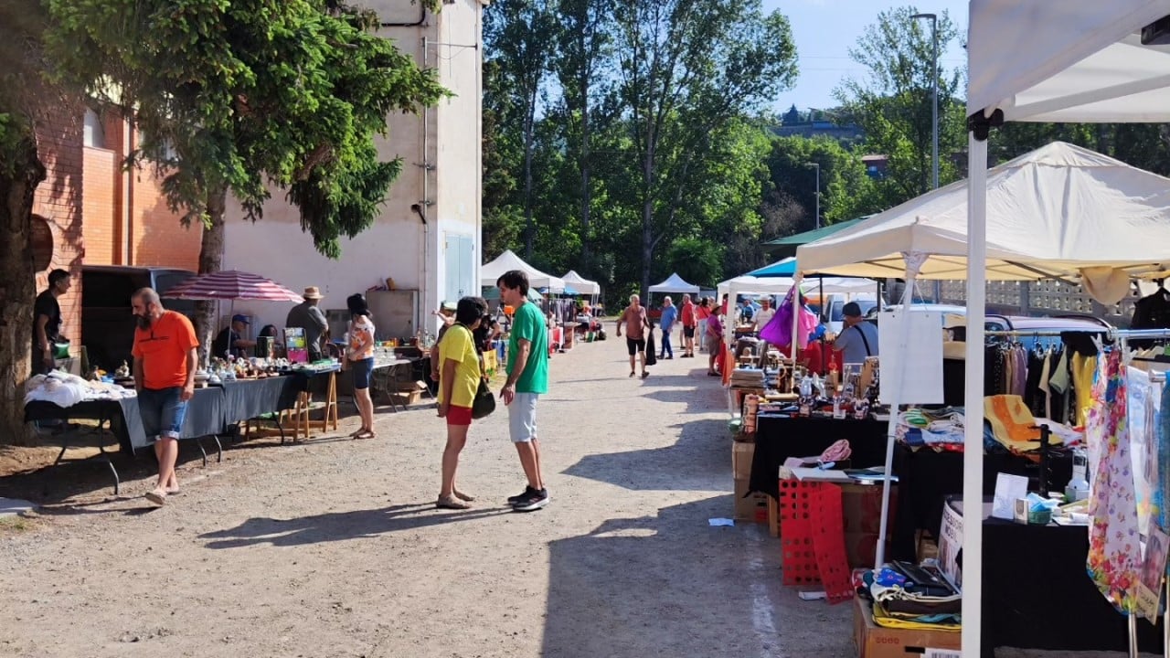 Mercat d'antiguitats, brocanters a Sant Quirze de Besora