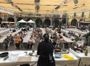 Fira Tasta'm i Fira de la Il·lustració a Almacelles foto