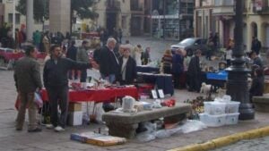 Fira d’antiquaris i brocanters a Caldes de Montbui