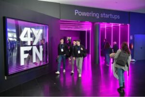 4yfn 4 years from now a lhospitalet de llobregat foto