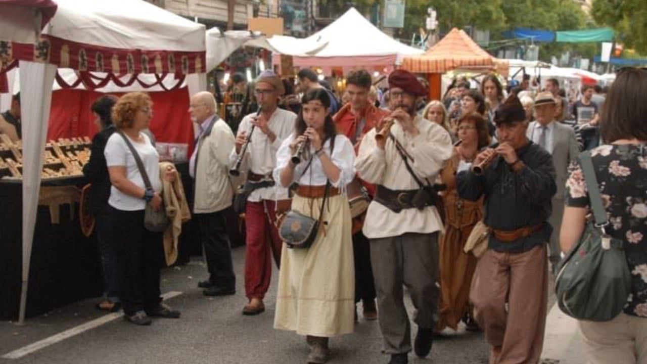 Fira medieval de la creu coberta a barcelona portada